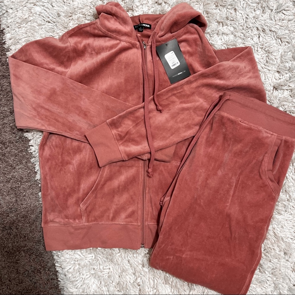 Velvet Pink Velour Lounge Set